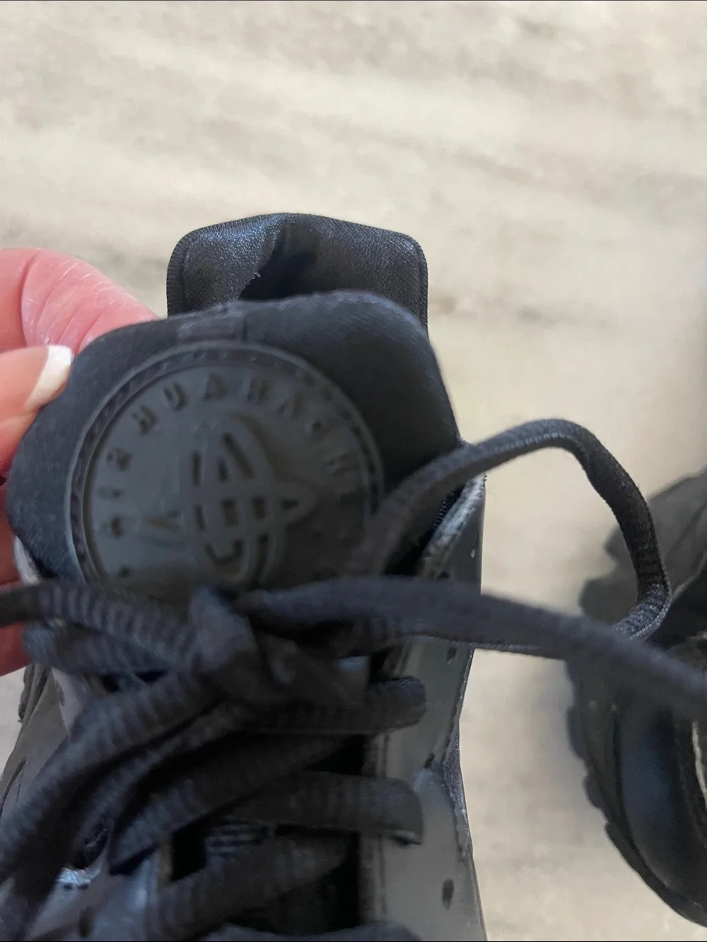 Nike Air Huarache Black Low-Top Athletic Sneakers